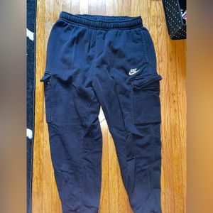 nike sportswear club fleece cargo joggers | men’s medium, black